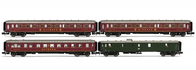 ARNOLD HN4114 4-unit set ex CIWL MITROPA night train coaches DR